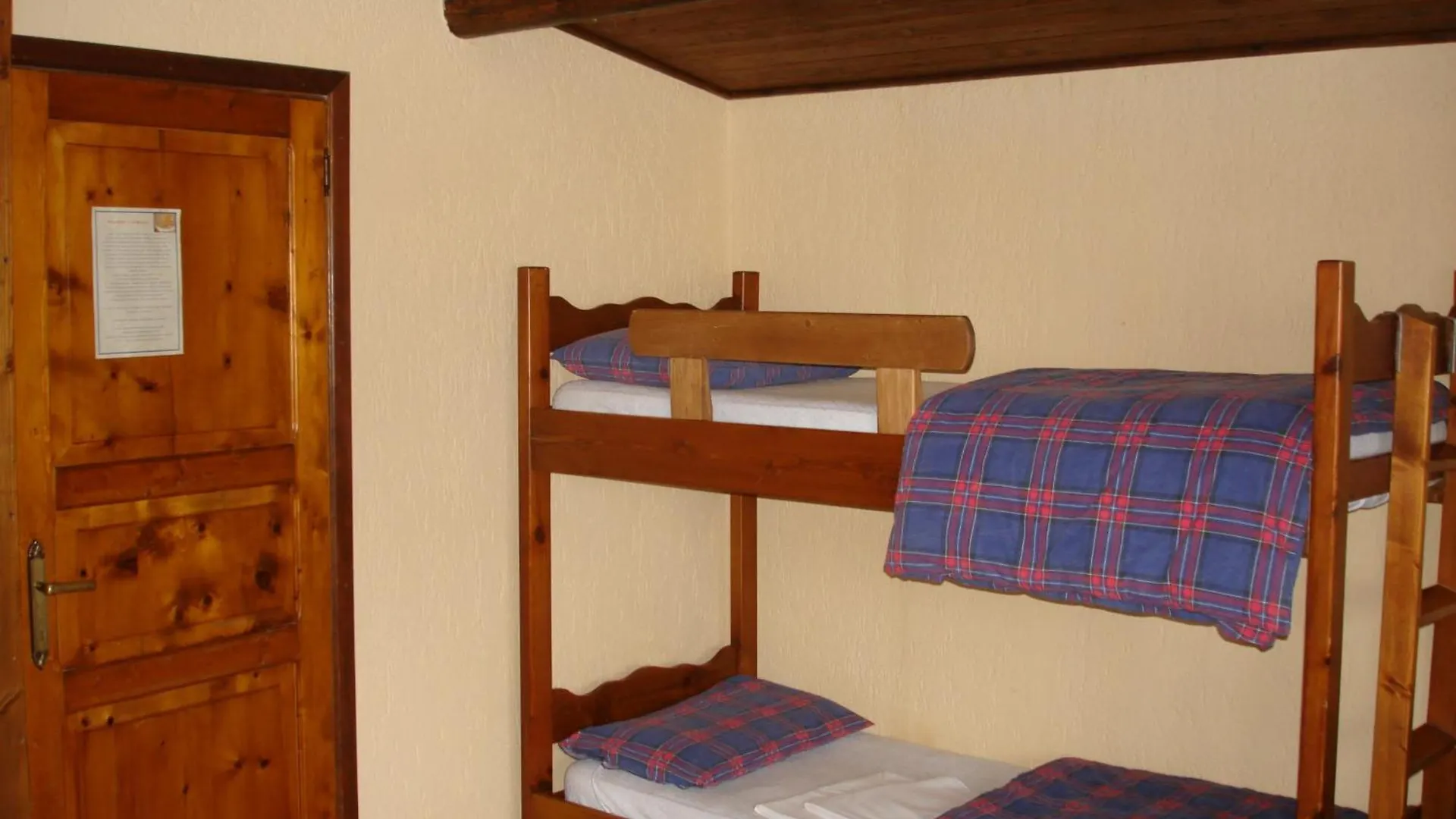 Residence Mirage Oga Hotel apartamentowy